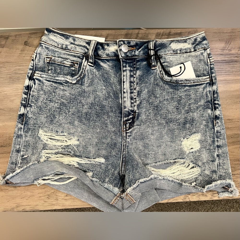 NWT - Mica Medium Wash High Rise Stretchy Denim Shorts
